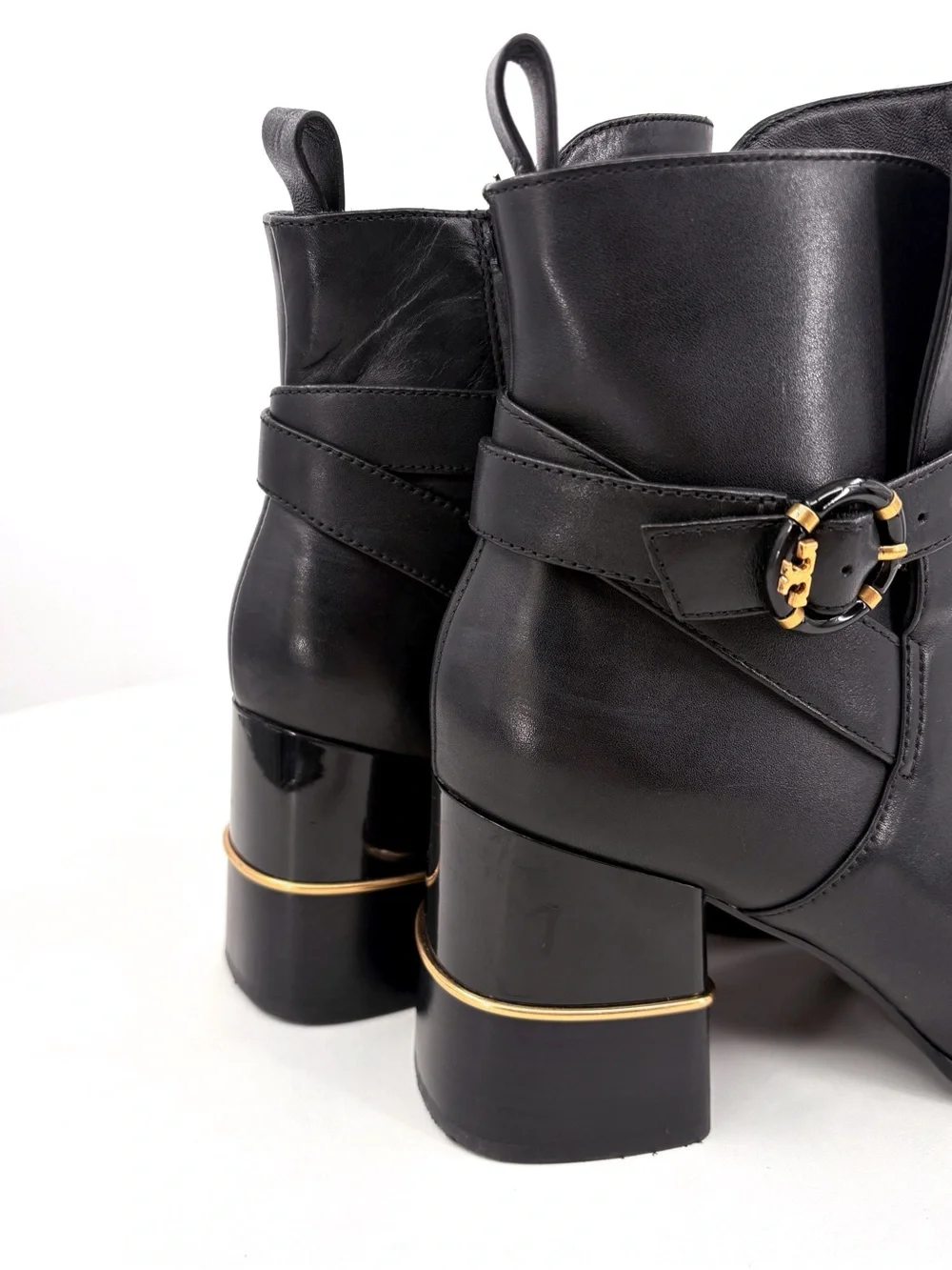 TORY BURCH Logo Buckle Square-Toe Ankle Boots in Black Leather 10 - Picture 10 of 14